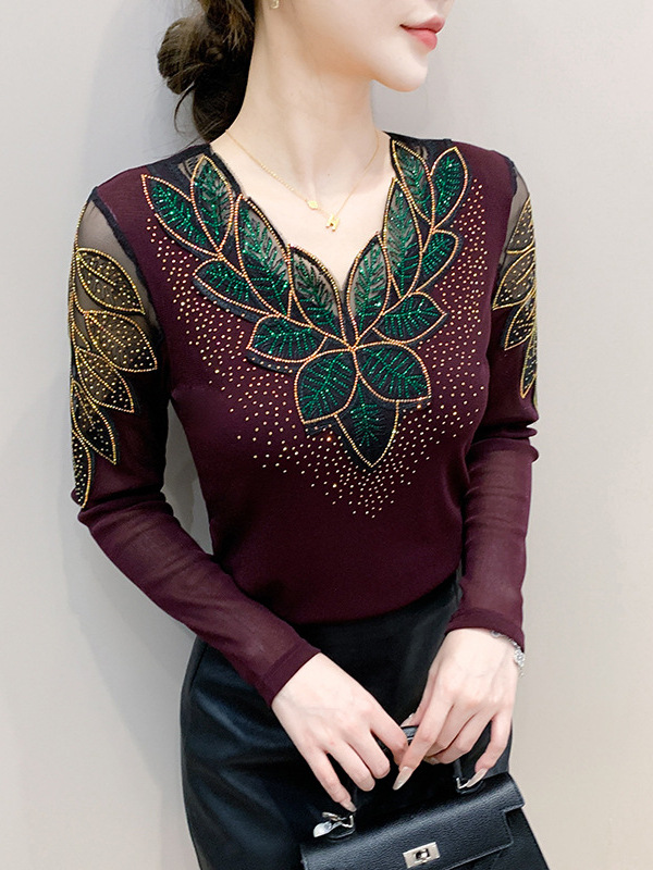Madres de mediana edad primavera 2026 nuevo cuello en V camisa de manga larga encaje de malla de diamante camiseta delgada image 1
