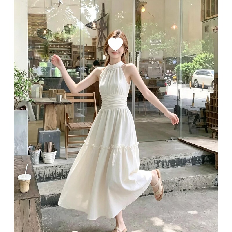 2026 Summer New White Dress for Women, Halter Neck, Waist-Cinching, Pleated, Slimming, Pure and Alluring Style, Elegant Long Dress with a Large Hem 2026 Summer New White Dress for Women, Halter Neck, Waist-Cinching, Pleated, Slimming, Pure and Alluring Style, Elegant Long Dress with a Large Hem