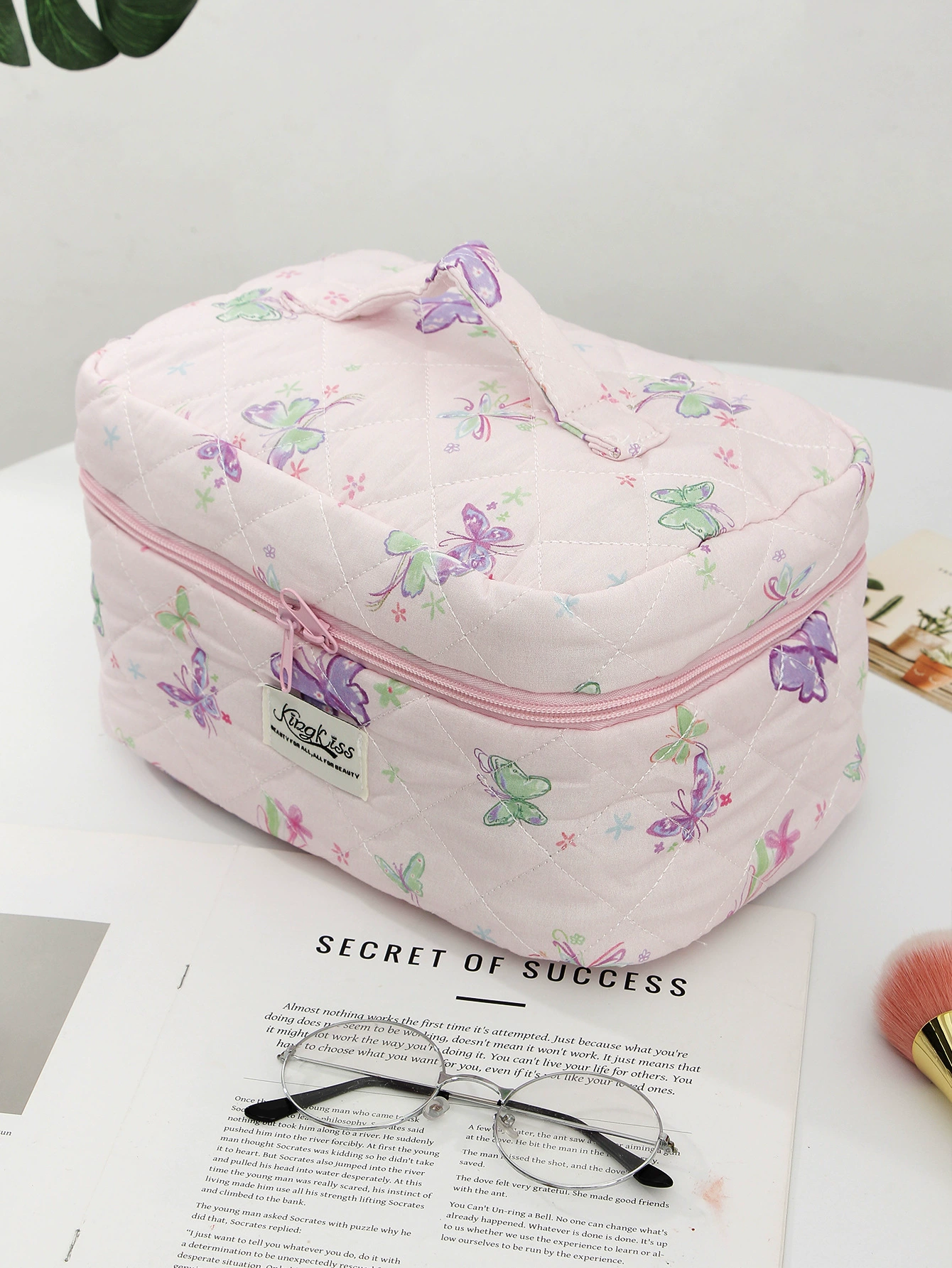 Universal cosmetic bag, capacious handheld organizer bag