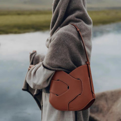 Polenツイストバッグ新商品本革レディースバッグNodde Hoboなめらかニットバッグ片肩脇下斜めがけバッグレディース