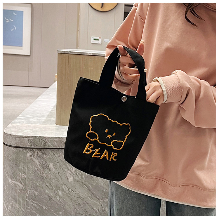 Personalized ladies' bucket bag, versatile and cute canvas bear wholesale, simple Japanese style new handbag undefined