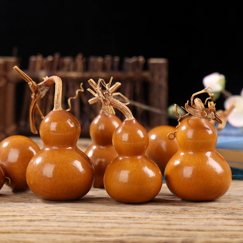Natural hand-twisted small gourd, mini portable article, gourd with knots, handle, pendant, wrapped with pulp, gold ornaments