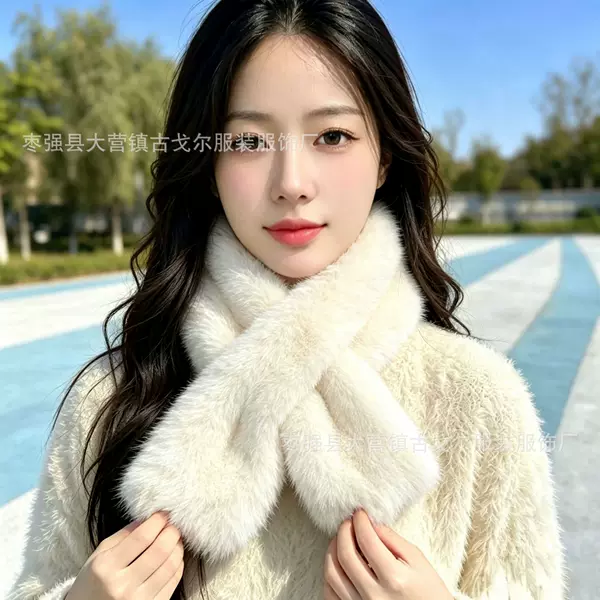 Double-sided faux mink fur scarf for women, winter leopard print, eco-friendly faux fur, cross-over design, warm and cozy
