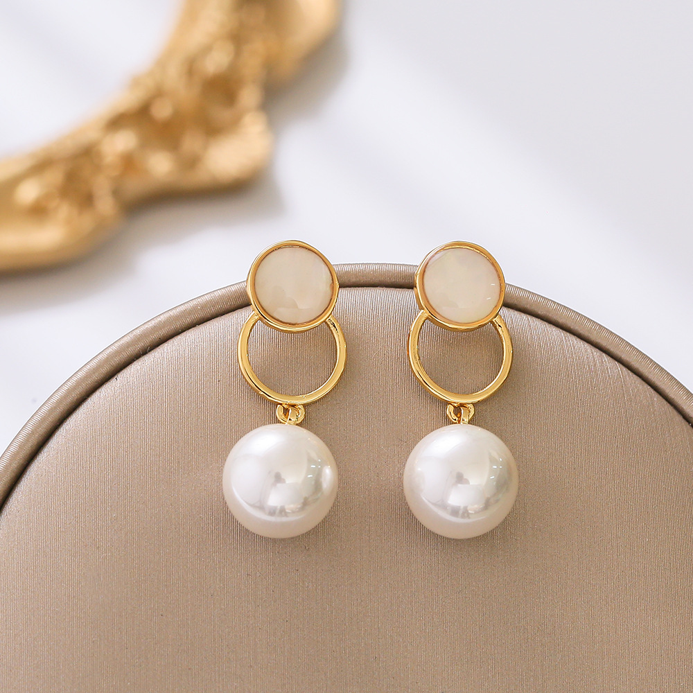 Earring Design 4