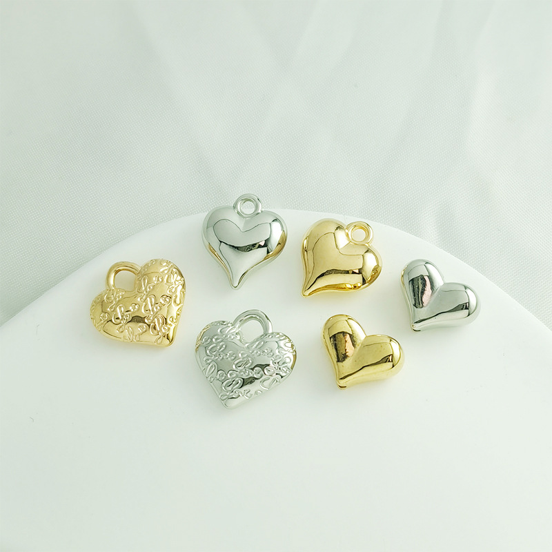 Plastic CCB three-dimensional glossing pattern love heart vertical hole cross-border DIY handmade bracelet necklace accessories