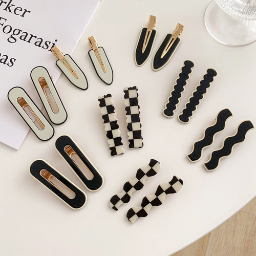 Black and white checkerboard pattern seamless hairpin girl bangs side hairpin headdress internet celebrity temperament duckbill clip hair accessory for women