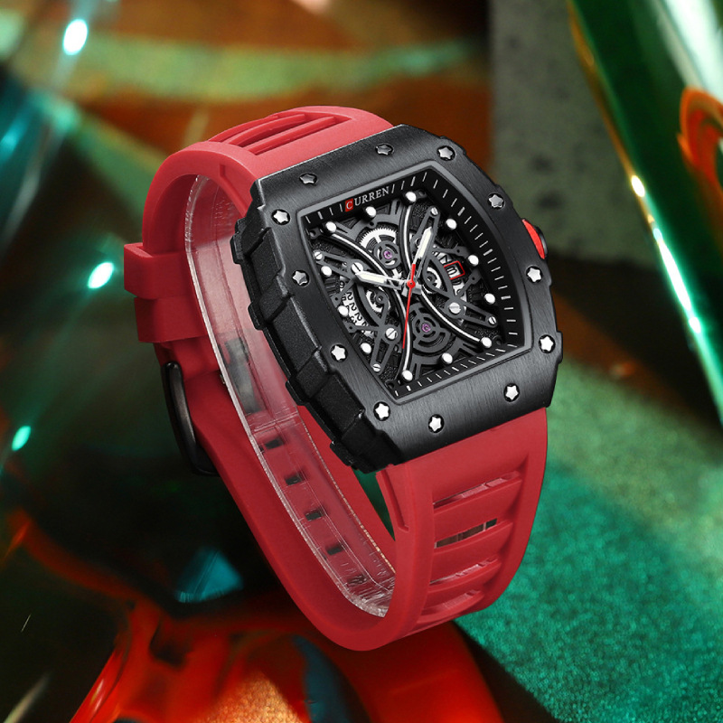 Curren/�����8438��ʿʯӢ�ֱ����ν���������ˮ�˶�������±�