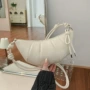 女式斜挎新款质感月牙包