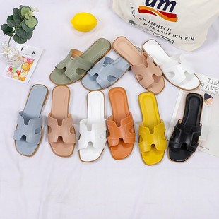 European station slippers for women wearing summer fashion new simple flat beach shoes single-line sandals for women wholesale
