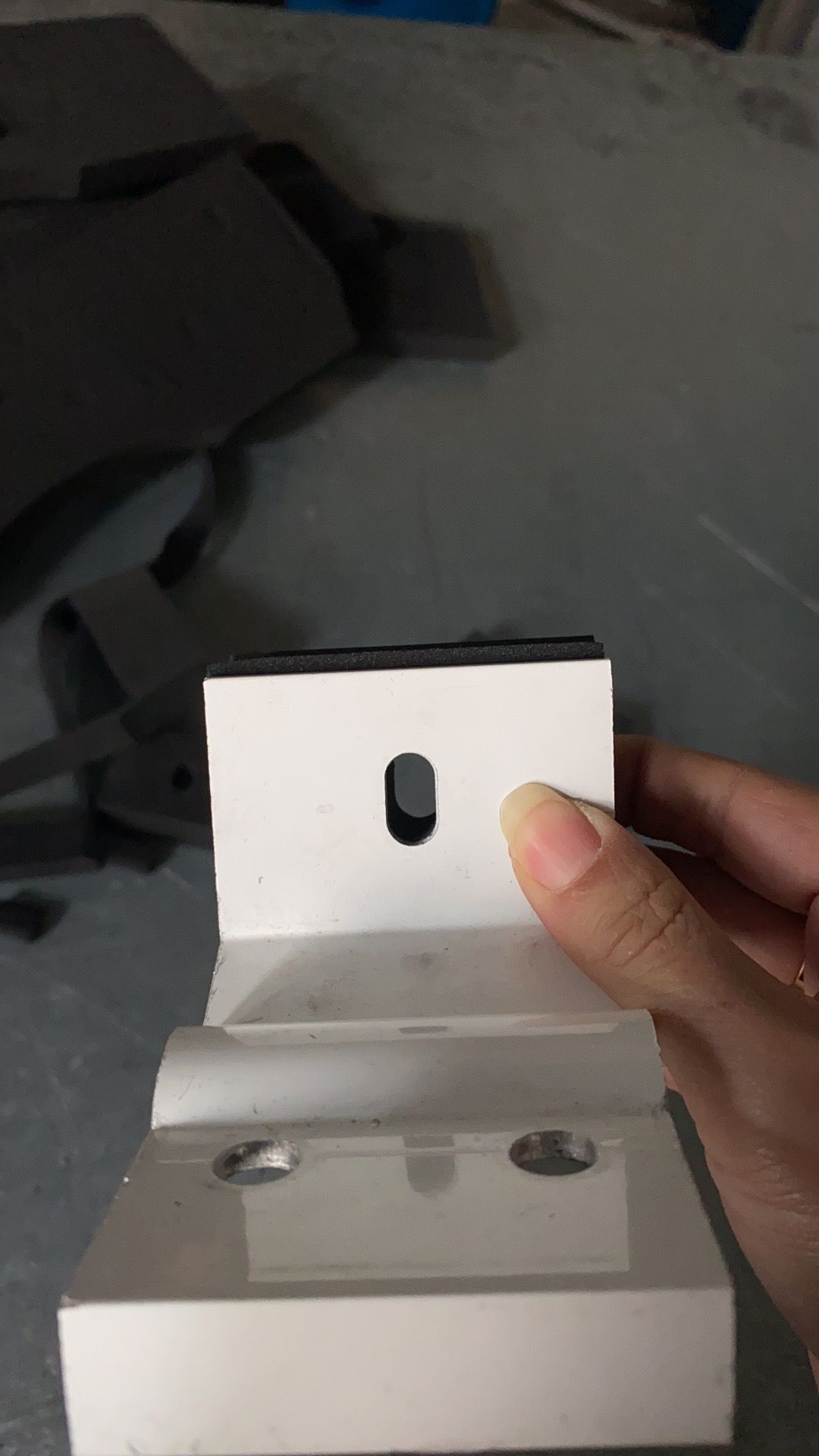 厂家直销黑色EPDM橡胶阻燃吸音海绵泡沫/螺丝固定EPDM泡沫