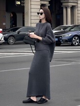 感老钱风绝美灰色坑条前短后长毛衣鱼尾半裙两件套女秋季