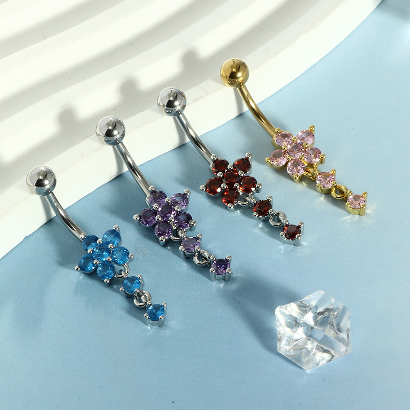 16G labret stud size and finish detail