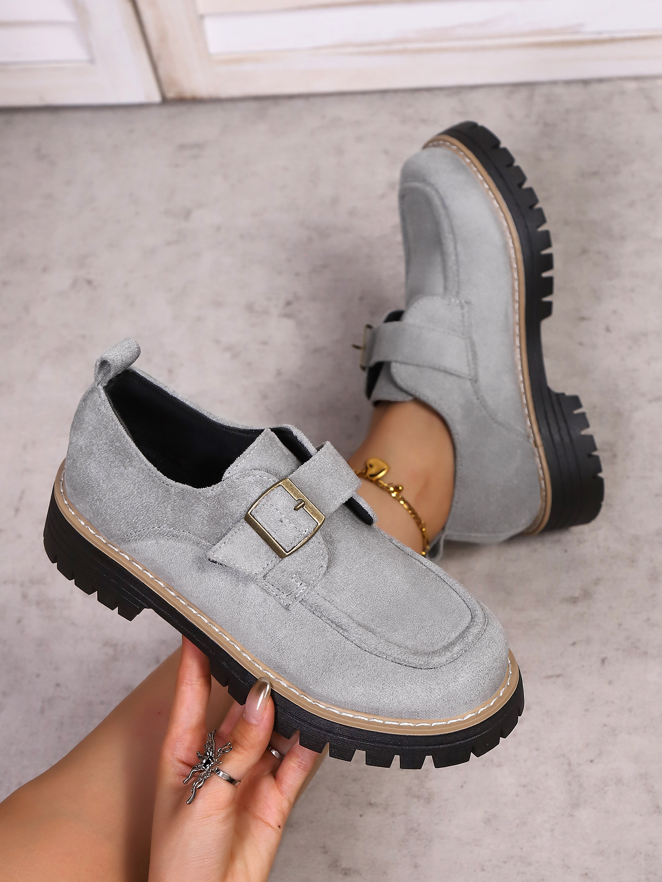 Damen Loafer Mit Blockabsatz Und Schnalle Im Britischen Stil_voghion.com