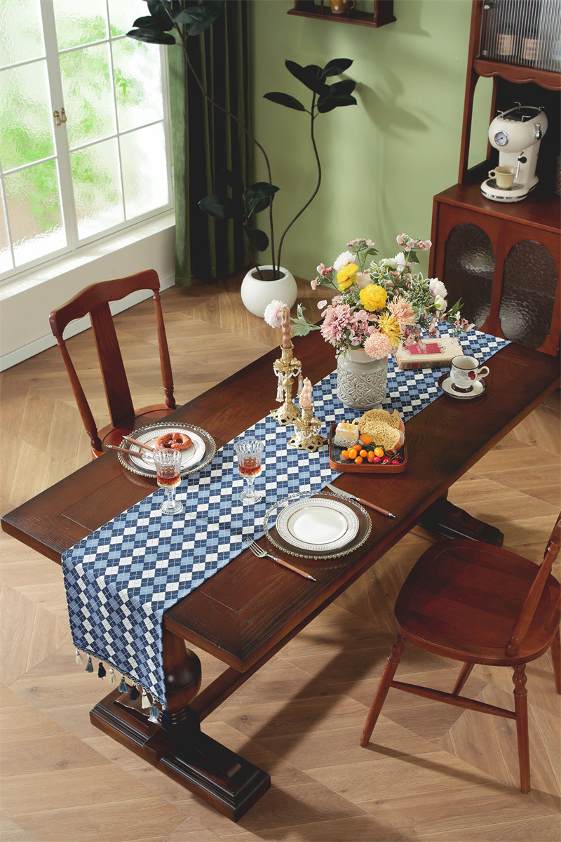 American Retro Geometric Jacquard Tassel Table Runner For Home_voghion.com