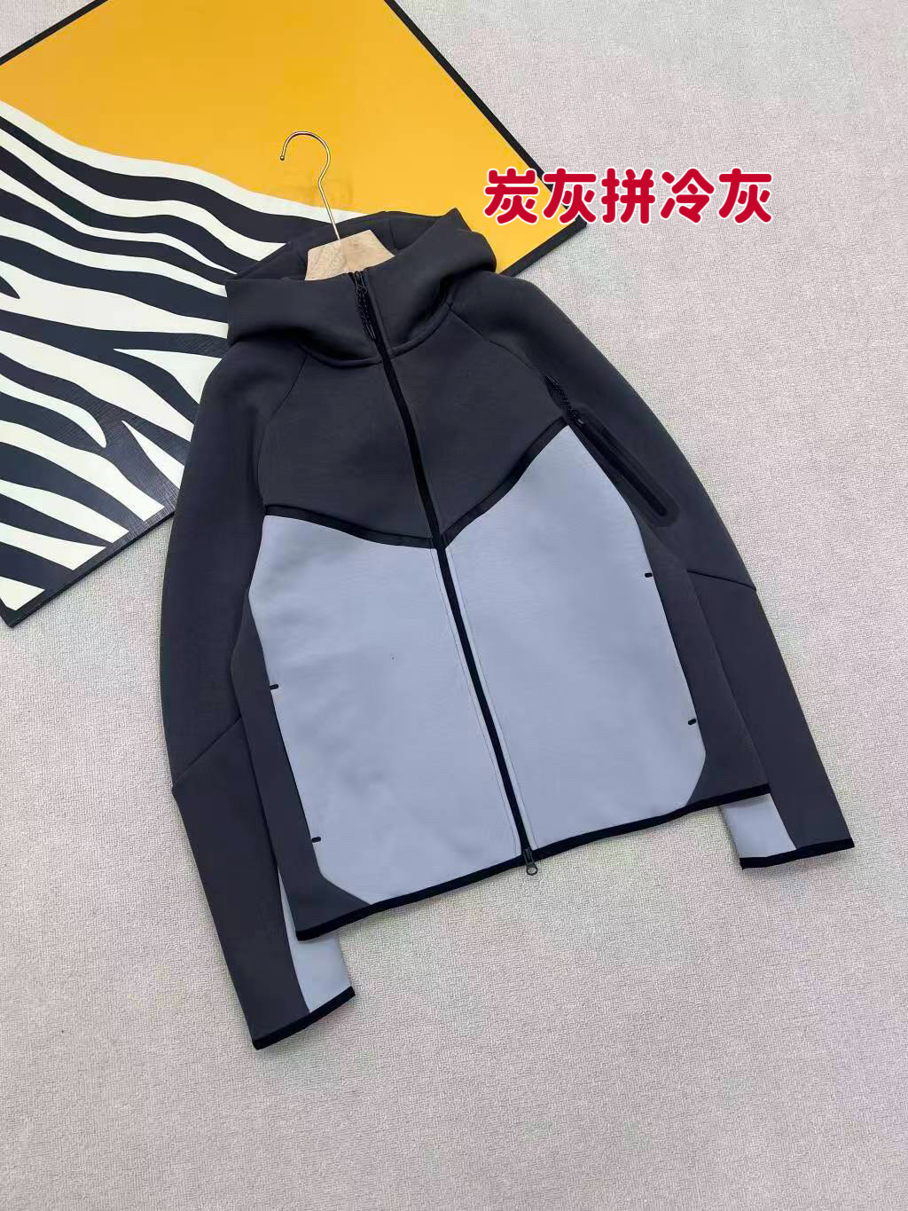 25春秋カジュアルスポーツラミネートTECH FIEECEテクノロジージッパースーツジャケットとスウェットパンツ950+496