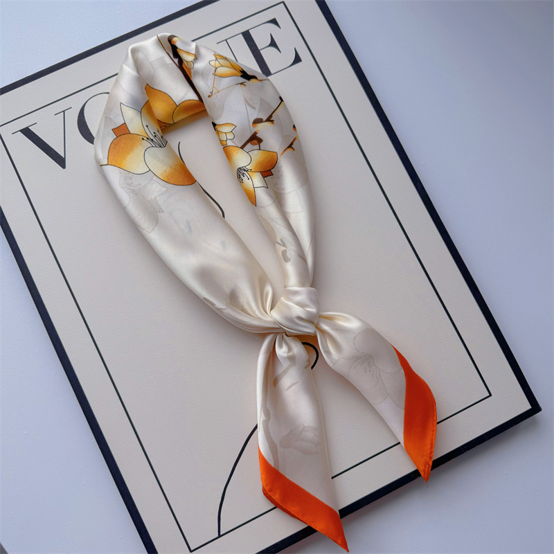 Primavera y verano nueva bufandas de impresión de letras de satén 70 × 70 bufandas de seda pequeñas bufandas cuadradas de alta calidad bufandas de estilo francés