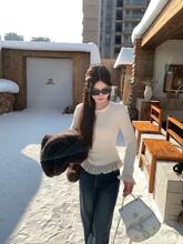 �|ʢ�W����2&times;2�S�Ĳ�260�ˡ��и�***С���Ӷ����װ�ɫ�L������Ů