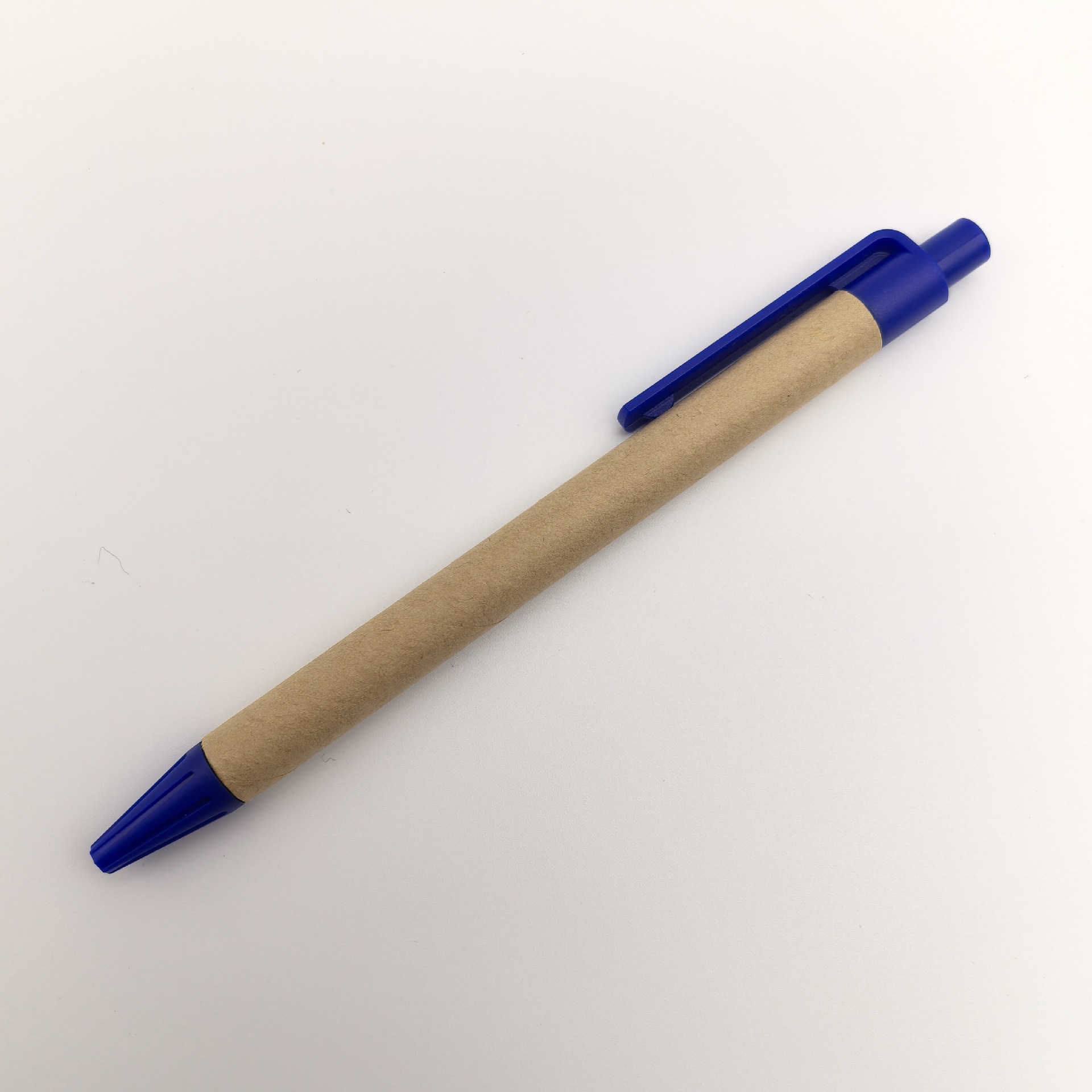 Presione bolígrafo de papel kraft verde bolígrafo simple bolígrafo de tubo de papel al por mayor bolígrafo verde se puede imprimir logotipo