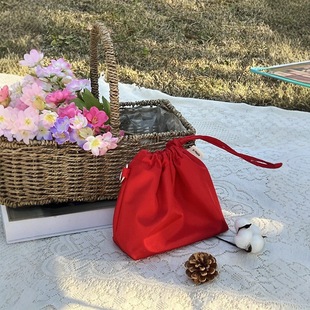 Vintage Red Silk Bucket Bag Women's 2025 New Korean Niche Keychain Drawstring Single Shoulder Crossbody Bag