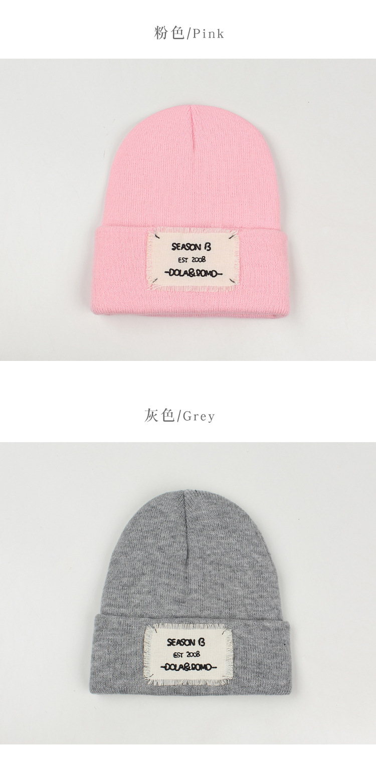 Korean Style Patch Letter Warm Knitted Hat Wholesale Nihaojewelry display picture 5