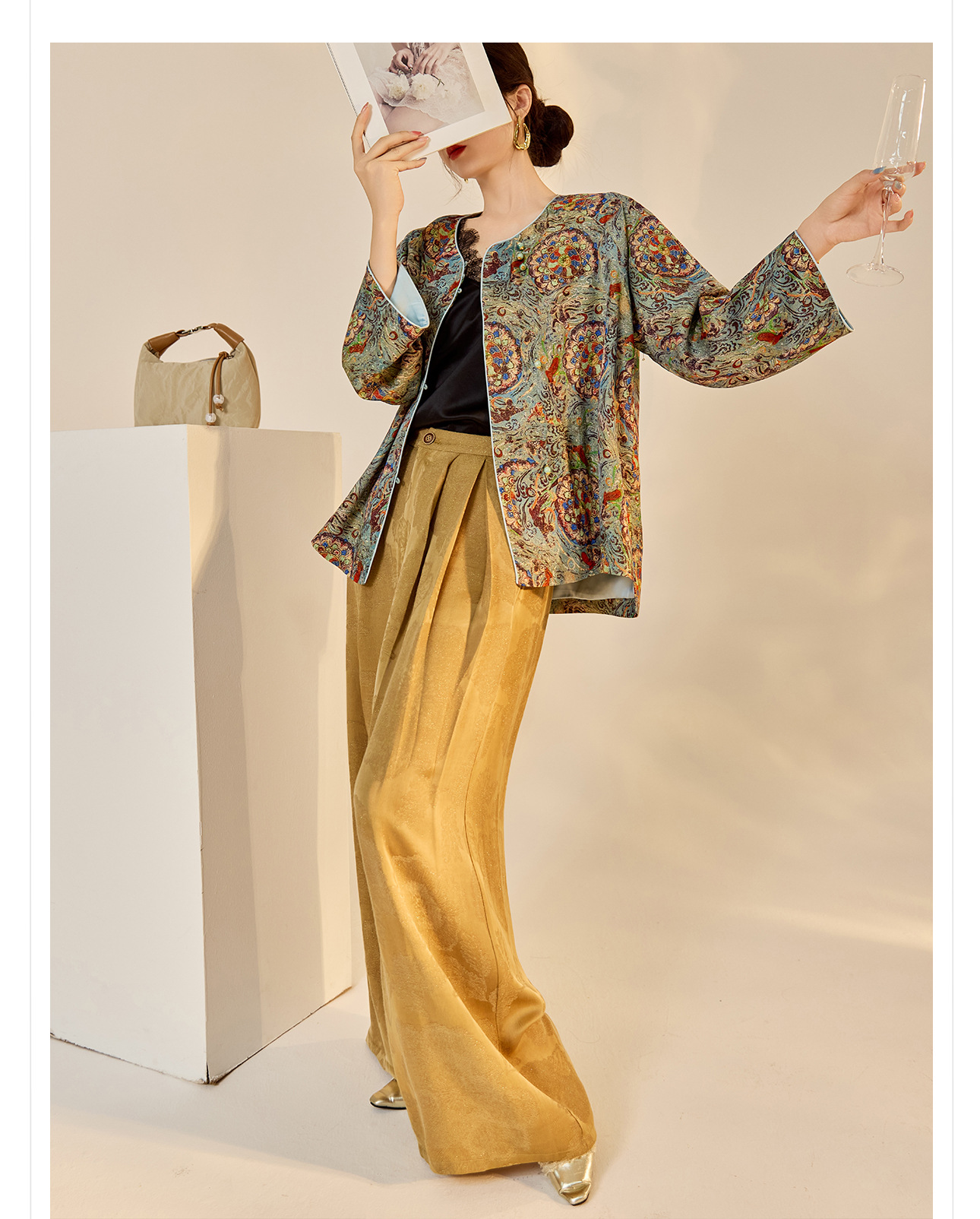 Áo khoác nữ phong cách Trung Hoa mới, cổ chéo, in thêu chỉ vàng, chất rayon cao cấp N8042 — màu xanh nhạt chi tiết 14