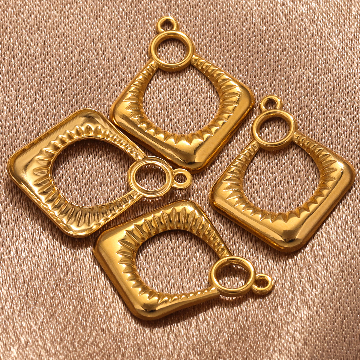 Acero inoxidable impermeable bohemio color transfronterizo joyas colgante DIY pendientes accesorios collar al por mayor