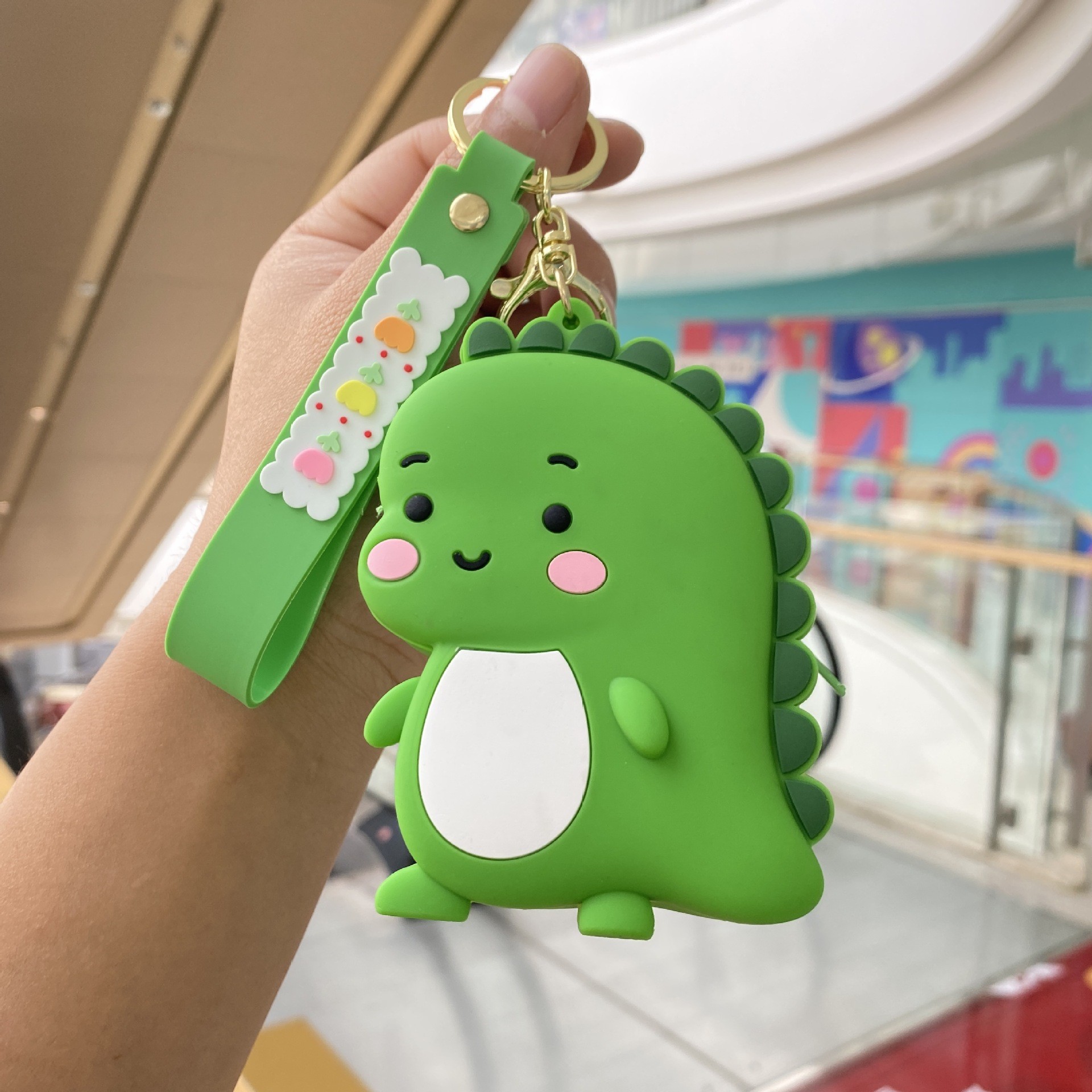 サンリオの小銭入れのキーホルダーが可愛いです。