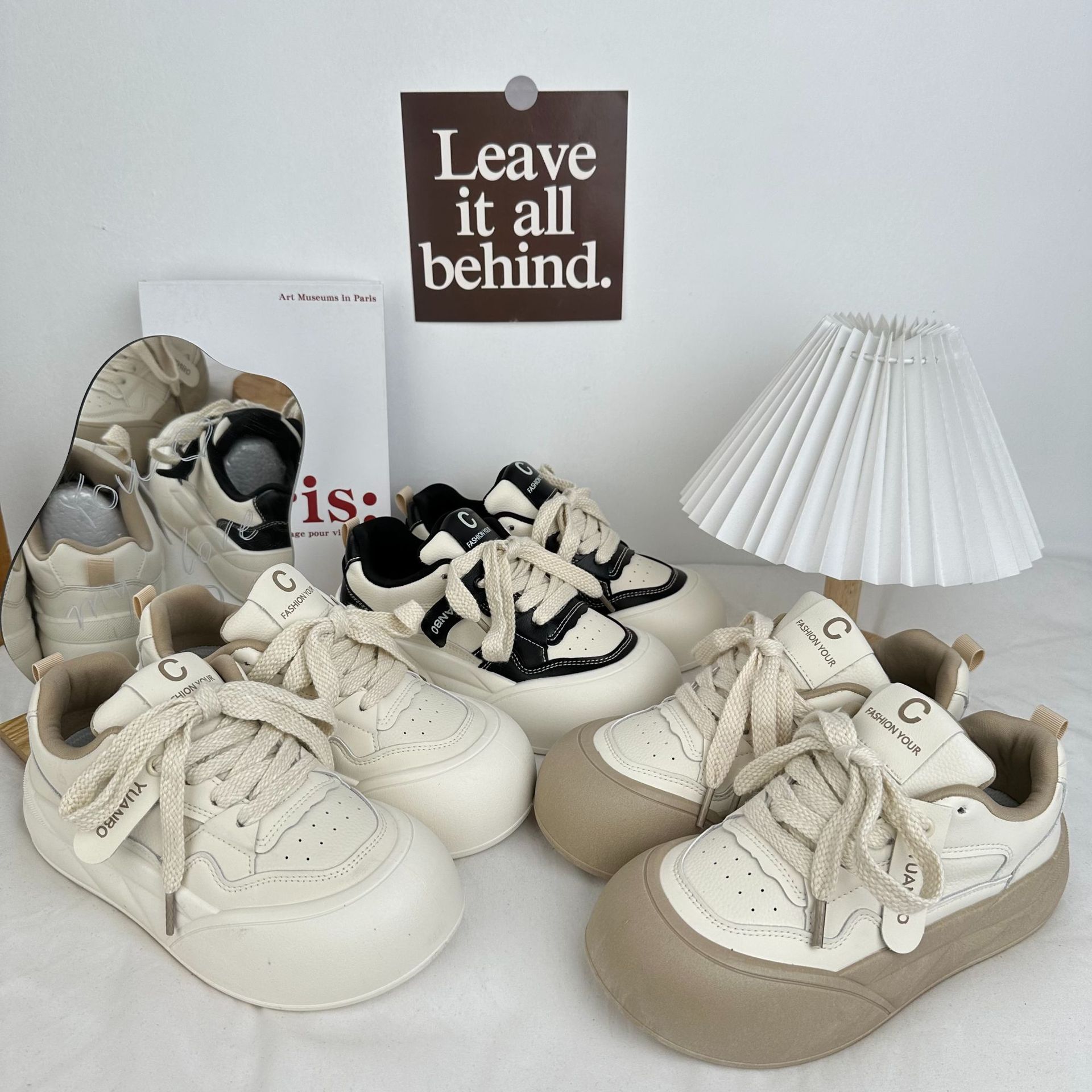 Yuanbo estudiantes zapatos blancos de suela gruesa para mujeres 2024 primavera coreana alta zapatos de skate casuales zapatos de pan pequeños zapatos blancos feos