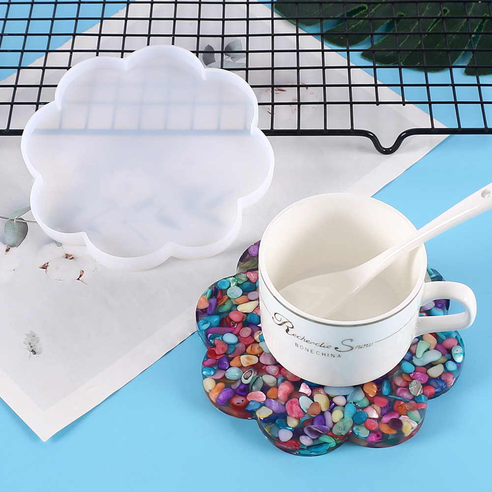 DIY水晶滴胶花型杯垫模具 树脂杯垫餐垫摆台装饰镜面硅胶模具