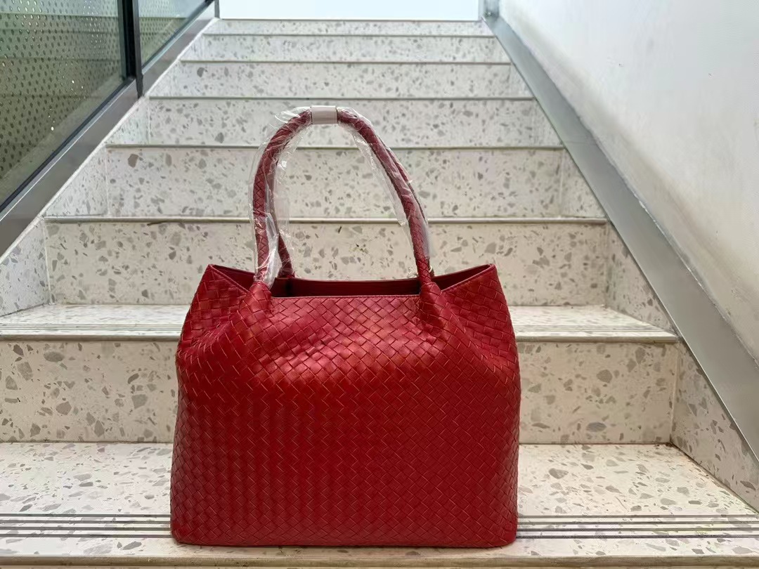 国境を越えた新しい女性バッグ本革女性バッグ国境を越えた風潮シングルバッグ手織りシングルバッグ