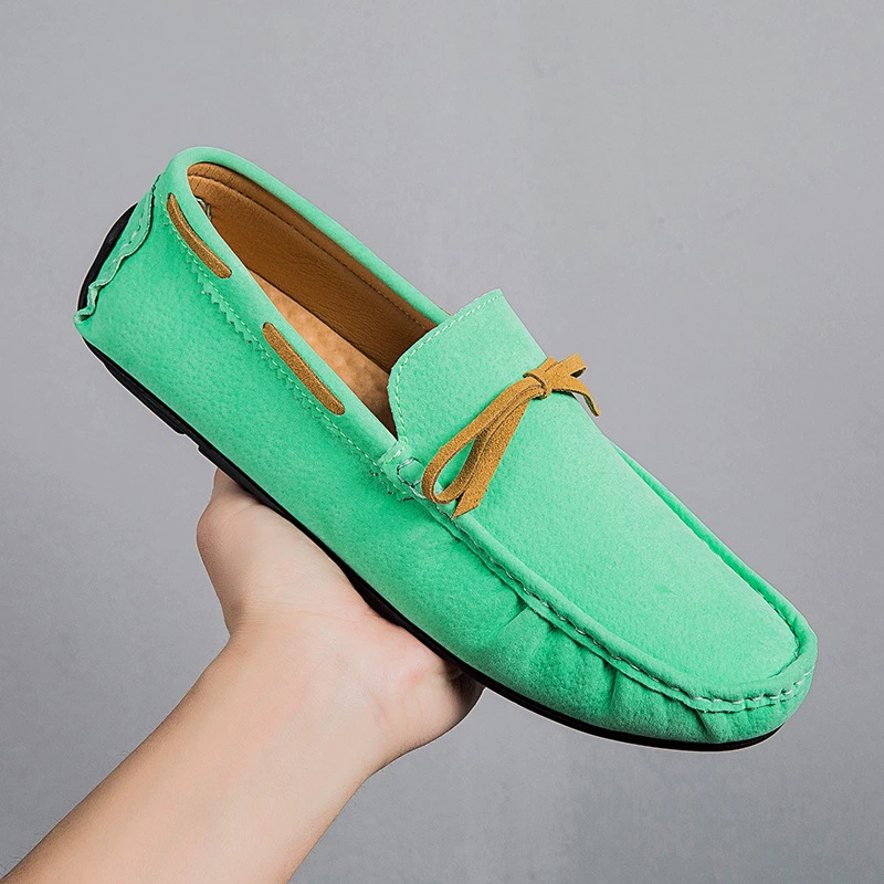 2025 Весенне-осенние разноцветные ленивые туфли Зеленые туфли Doudou Мужские слипоны Мужские повседневные туфли Корейский стиль Туфли для вождения