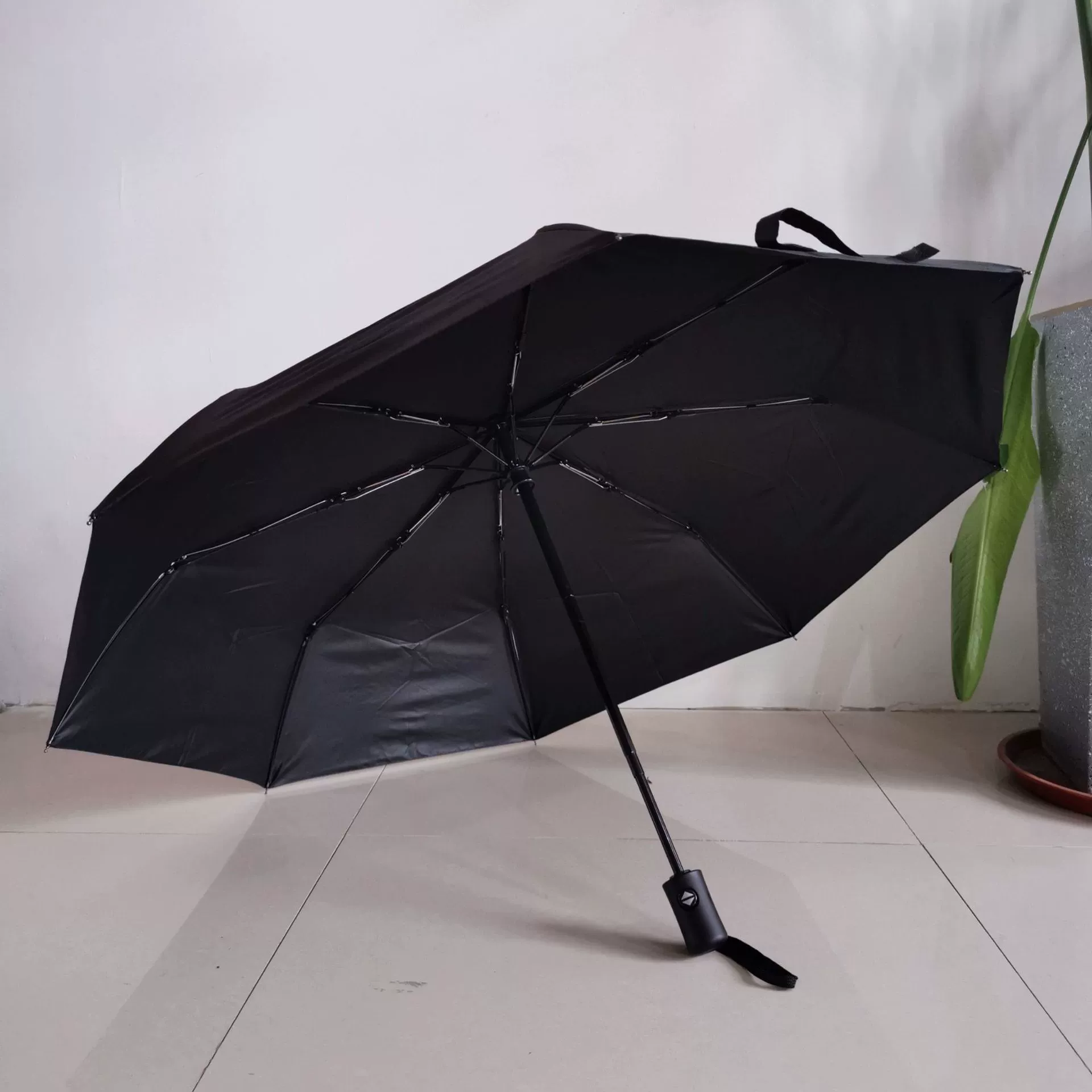[21英寸热转印搞怪竖中指伞德国创意潮流纸筒三折学生鄙视雨伞]