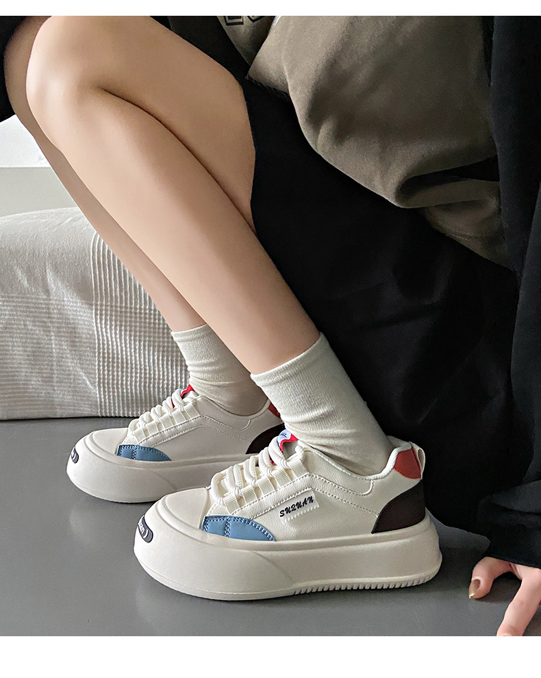 Petites chaussures blanches pour femmes, nouvelle collection d'automne pour étudiantes, édition coréenne, polyvalentes, décontractées, Instagram, chaussures tendance, semelle épaisse, chaussures de planche à la mode, 2024_voghion.com