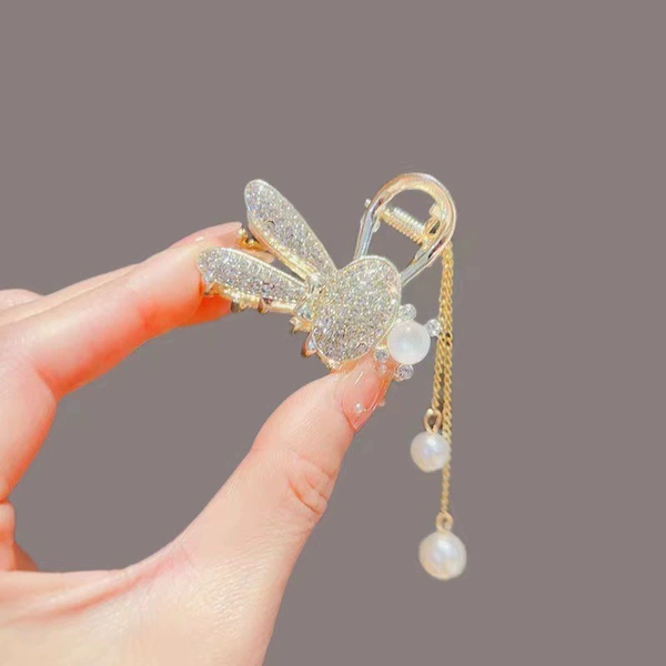 Straight rabbit cat eye stone grab