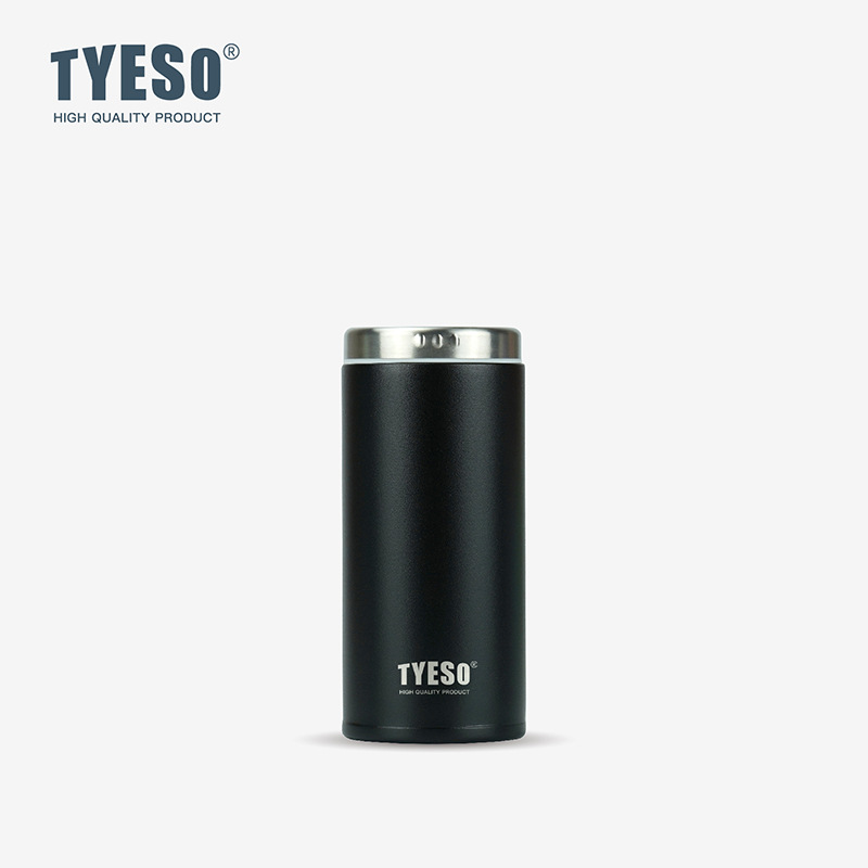 검은색