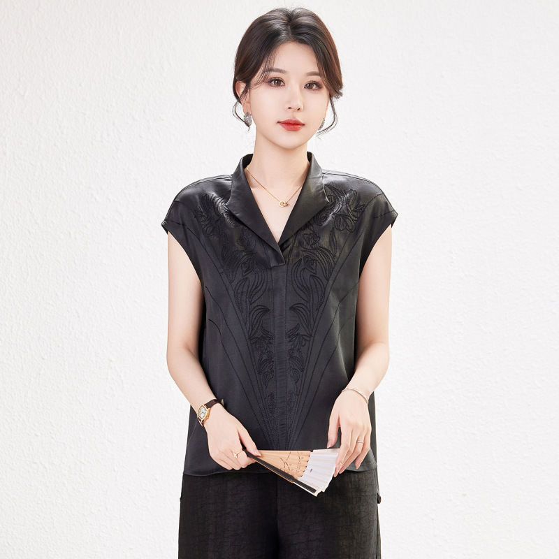 High-End Fashion Heavyweight Silk Xiangyunsha Top for Women 2026 New Style Turn-Down Collar Sleeveless Red Xiangyunsha Mulberry Silk Shirt High-End Fashion Heavyweight Silk Xiangyunsha Top for Women 2026 New Style Turn-Down Collar Sleeveless Red Xiangyunsha Mulberry Silk Shirt