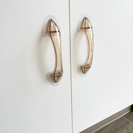 衣钩/挂钩;收纳架;肥皂盒/架