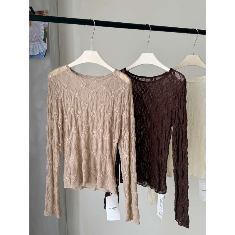 Sena South Korea's Ouni exclusive collection features all breathable lace, thin, soft, and airy Korean women's relaxed round-neck tops Sena South Korea's Ouni exclusive collection features all breathable lace, thin, soft, and airy Korean women's relaxed round-neck tops