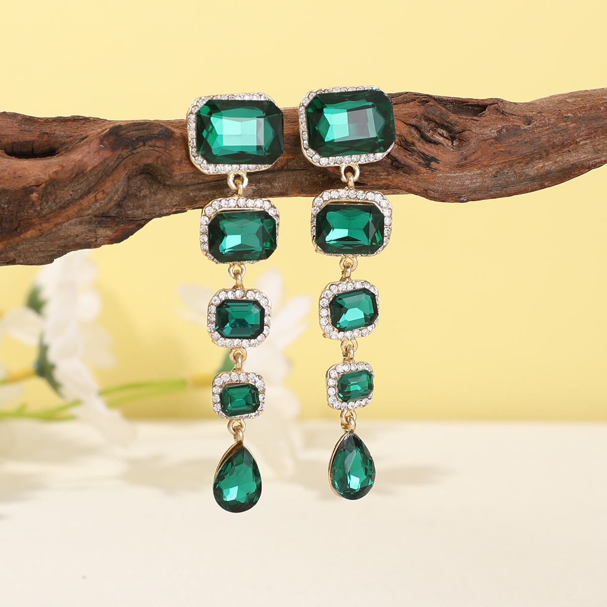 Cross-border Explosions European and American Red Crystal Sapphire Earrings Exaggerated Long Water Drop Earrings Fashion Women's Dress Banquet Earrings