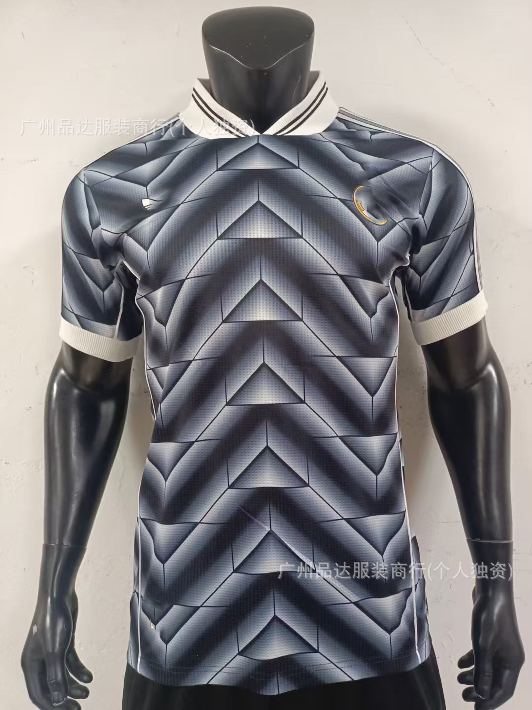 Camiseta de Uniforme de Fútbol Temporada 2526, Versión Jugador del Real Madrid, Edición Especial Selección Nacional, Versión Aficionado, La Liga