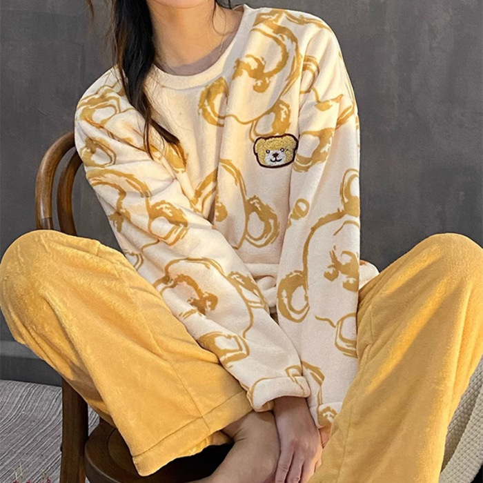 thumbnail image 1 of Pijama de vellón coral para mujer, lindo traje de invierno de franela gruesa y cálida con forro polar de cerdo para el hogar, 1 of 6