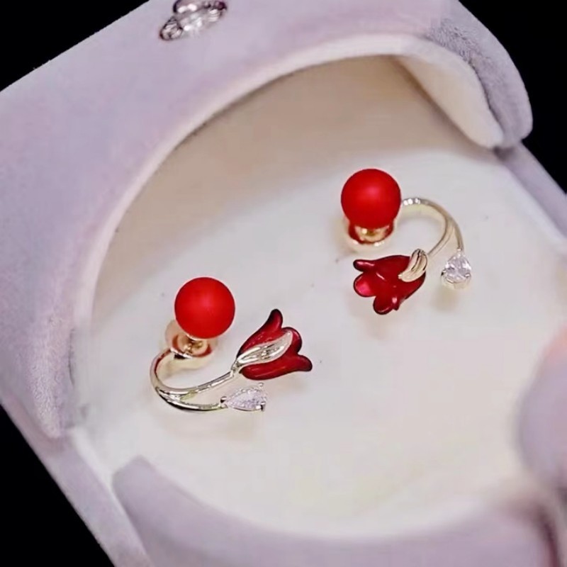 Douyin venta caliente temperamento moda micro-incrustaciones de circón pendientes de tulipán S925 aguja de plata temperamento de dama salvaje y dulce