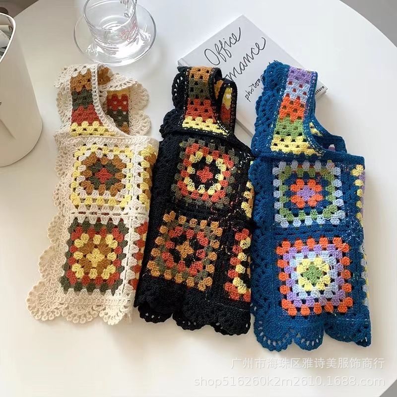 Retro autumn fresh cute design vest