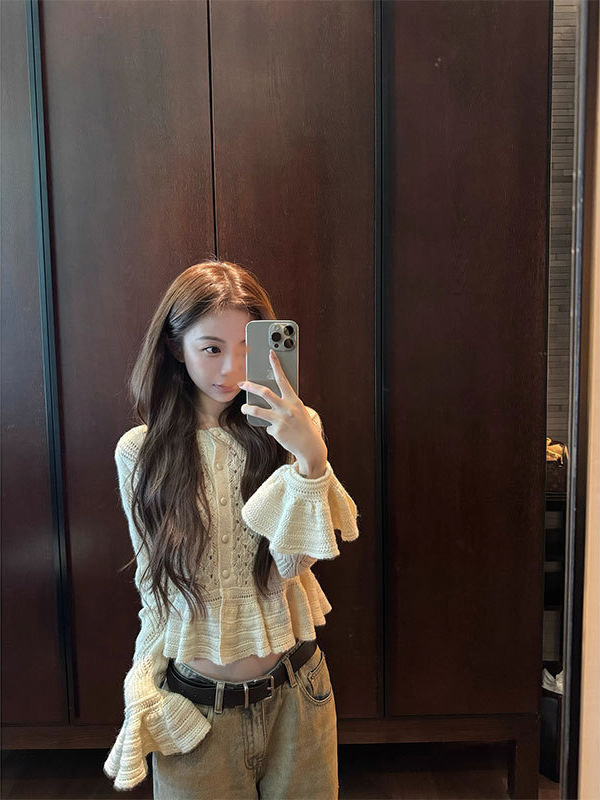 YUYUREAL 私服 镂空钩花荷叶边羊驼毛针织开衫|undefined