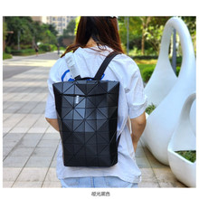 日本新款6x7扁平有底双肩背包男女同款通勤电脑包休闲磨砂书包