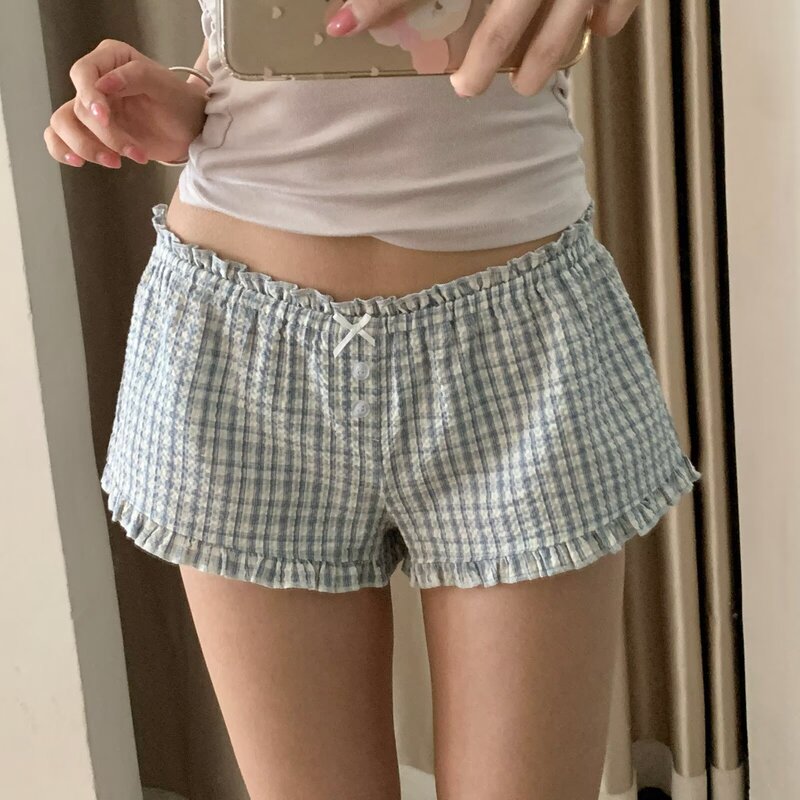 American Retro Plaid Ruffle-Trimmed Shorts for Women, New Spring/Summer Style, Sweet and Trendy, Slim-Fit Ultra-Short Hot Pants