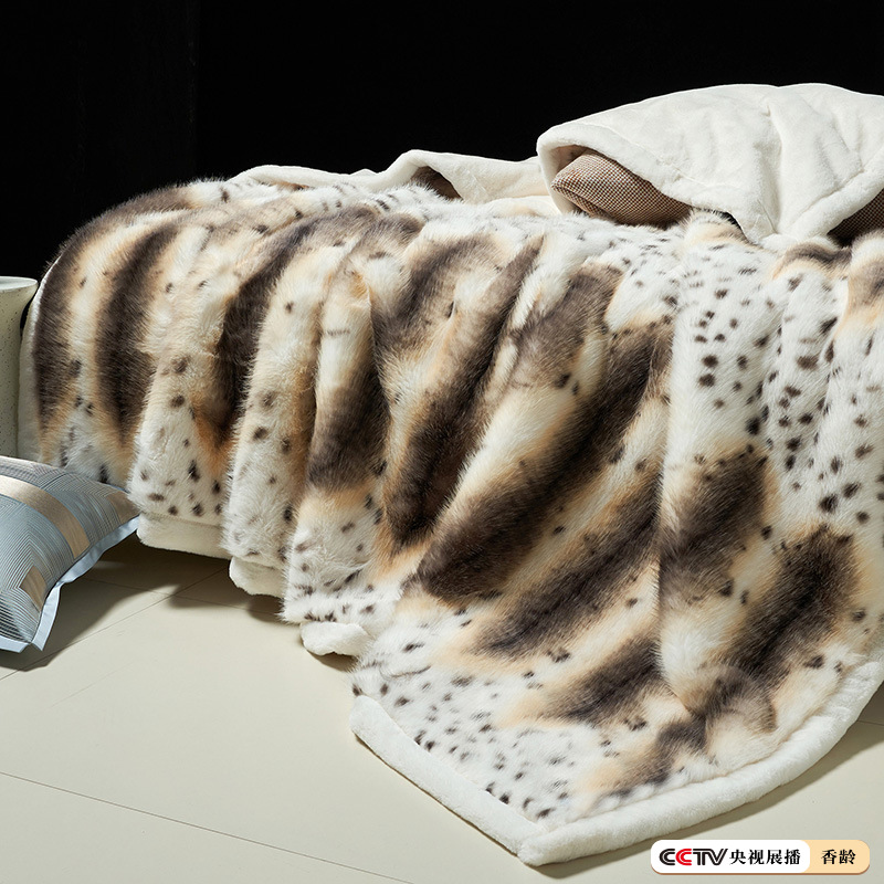 KOU雪狐絨毯を出して、二重結婚祝いの毛皮の毛布を厚くします。冬の高級感はキツネの毛皮の別荘の毛布をまねます。