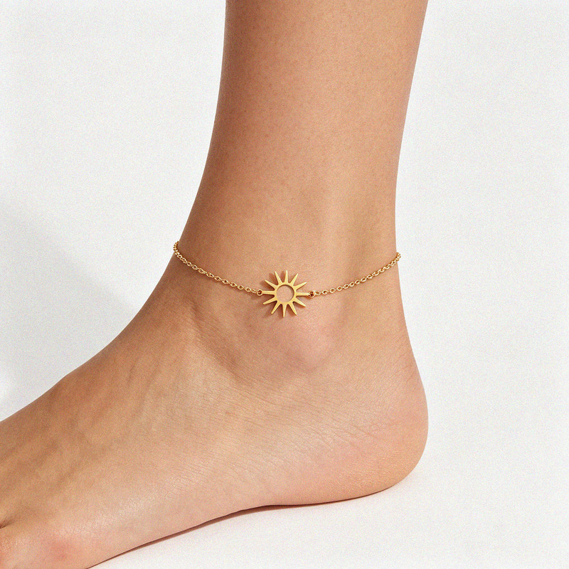 2025 Export Best-Selling Stainless Steel Sun Hollow Pendant Bracelet Elegant Stylish Creative Ins Style Simple Jewelry