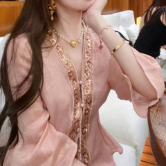 今年流行漂亮绝美度假风宽松感气质衬衫女2025秋季新款