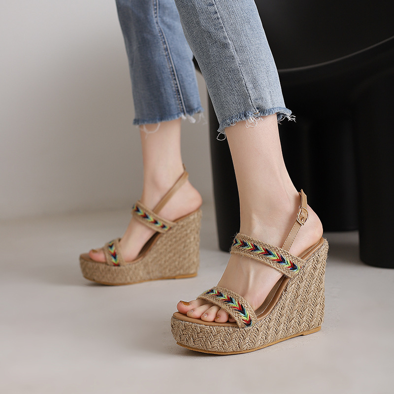 Retro straw two-tone sandals wedge heel platform